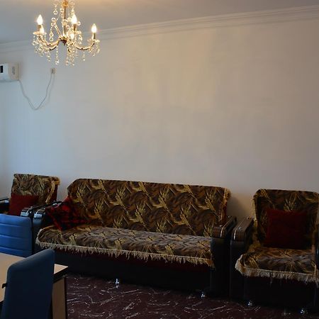 Apartment Nona Vox Batumi Exterior foto