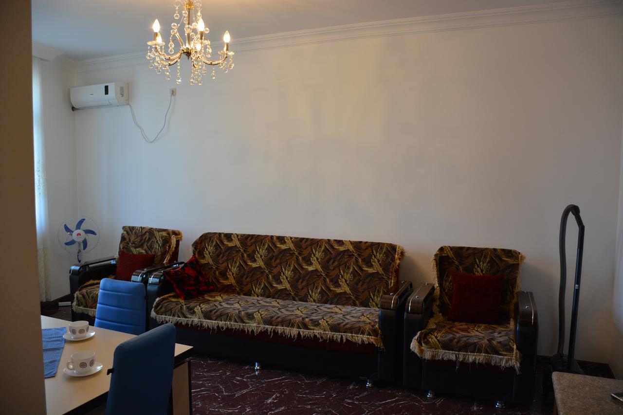 Apartment Nona Vox Batumi Exterior foto